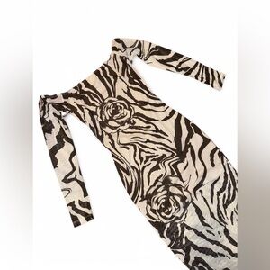 Elegant Black and White Patterned Dress